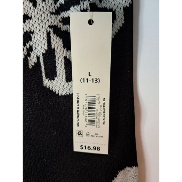 No Boundaries Black/White Crewneck Sweater with Butterfly Design, Size Large (11 - Picture 5 of 14